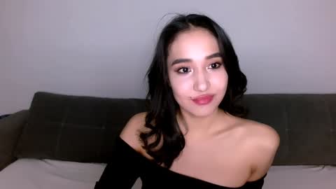 Snapshot of li_noen chatting on 12-11-24, 01:47 Li  online show from 12-11-24, 01:47