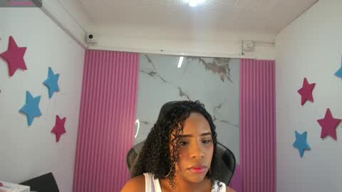 lia_16_ online show from 11-10-25, 10:58