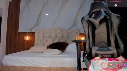 lia_16_ online show from 03-06-26, 11:17