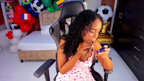 lia_16_ online show from 06-30-26, 11:11