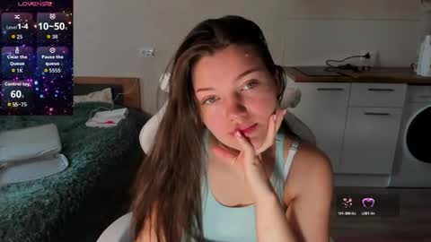 Snapshot of lia_2002_ chatting on 04-24-26, 09:34 lia_2002_ online show from 04-24-26, 09:34