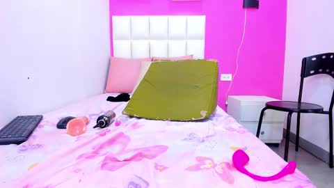 Snapshot of lia_antonella69 chatting on 02-27-25, 02:21 karol online show from 02-27-25, 02:21
