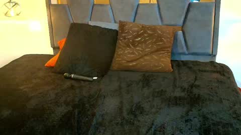  LIA  online show from 04-18-26, 07:58