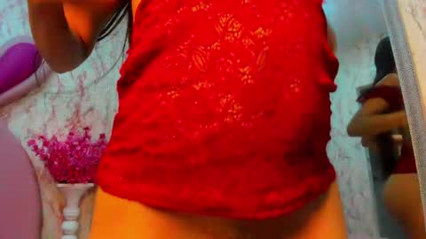 Snapshot of lia_blaze chatting on 05-24-26, 08:25 Lia online show from 05-24-26, 08:25