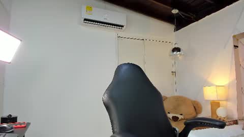 Snapshot of lia_damasco chatting on 07-11-26, 07:16 Lia online show from 07-11-26, 07:16
