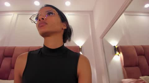 Lia online show from 03-12-25, 02:20