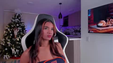 Lia online show from 01-13-26, 02:17