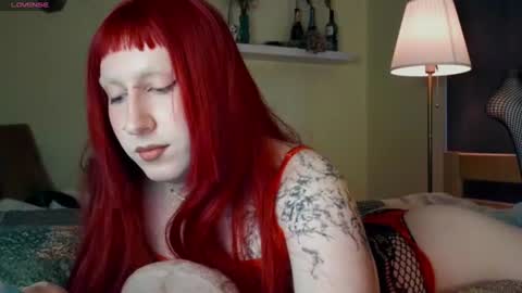 Snapshot of lia_grl chatting on 06-11-26, 02:53 lia_grl online show from 06-11-26, 02:53