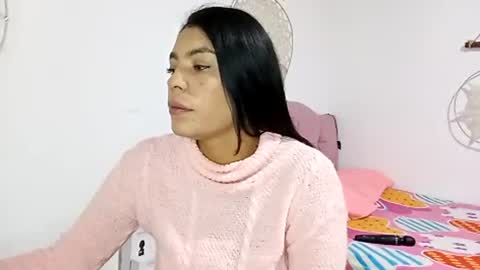 Snapshot of lia_hottie chatting on 07-12-26, 11:45 Lia online show from 07-12-26, 11:45