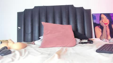 Lia Jhonson online show from 02-22-25, 08:31