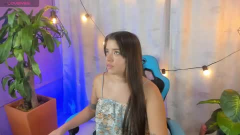 lia_little18 online show from 05-17-26, 09:11