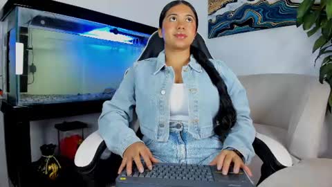 Snapshot of lia_lovelly chatting on 07-19-26, 11:19 lia_lovelly online show from 07-19-26, 11:19
