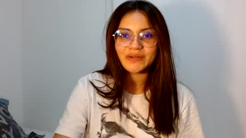 Snapshot of lia_miracle chatting on 08-05-26, 01:08 lia_miracle online show from 08-05-26, 01:08