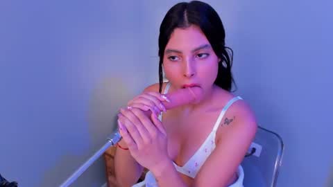 Snapshot of lia_owenss chatting on 08-07-26, 07:27 lia_owenss online show from 08-07-26, 07:27