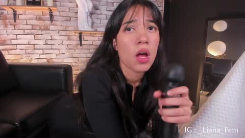 Snapshot of lia_owo chatting on 01-26-25, 05:44 Liana online show from 01-26-25, 05:44