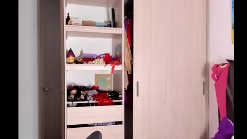 Snapshot of lia_rip01 chatting on 11-29-25, 04:26 lia_rip01 online show from 11-29-25, 04:26