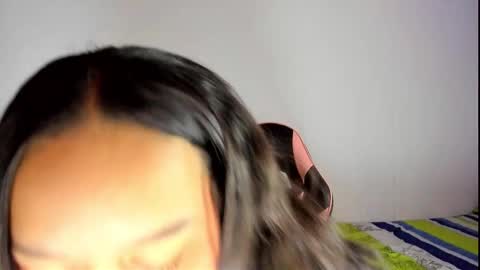 Snapshot of lia_rosse69 chatting on 12-19-25, 12:39 Lia online show from 12-19-25, 12:39