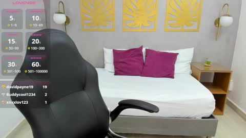 Lia  online show from 12-27-24, 02:47