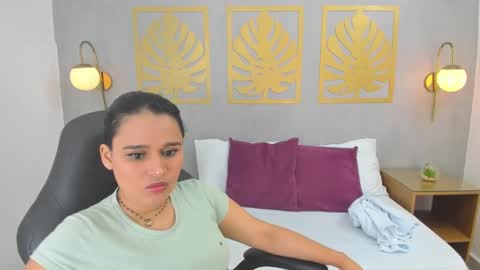 Lia  online show from 01-04-25, 02:25