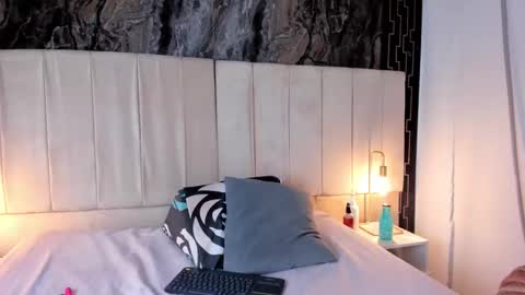 lia_sofiia online show from 11-04-25, 09:08