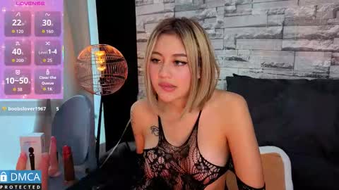 lia summer1 online show from 11-26-25, 07:15