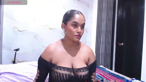 Snapshot of liaa_cams chatting on 07-17-26, 03:02 liaa_cams online show from 07-17-26, 03:02