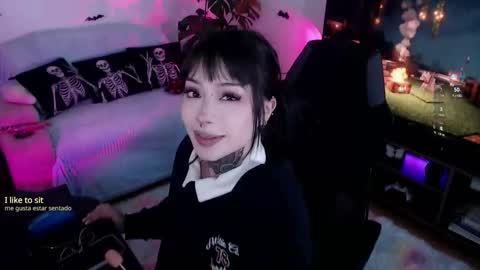 Liaa  online show from 10-14-25, 10:32