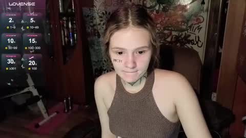 liaaa_li online show from 10-25-25, 02:13