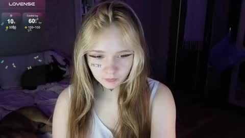 liaaa_li online show from 11-17-25, 05:02