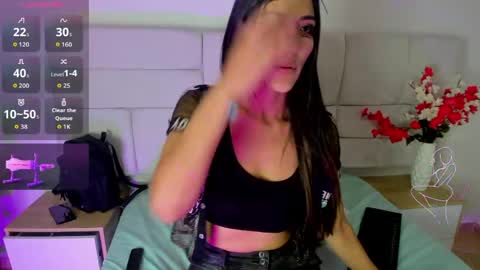 Snapshot of liaagener chatting on 05-18-26, 06:36 Liaa online show from 05-18-26, 06:36