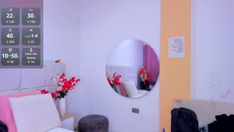 Snapshot of liaagener chatting on 05-26-26, 02:40 Liaa online show from 05-26-26, 02:40