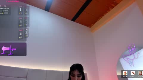 Snapshot of liaagener chatting on 06-21-26, 02:36 Liaa online show from 06-21-26, 02:36