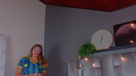 Snapshot of liaamoretti__ chatting on 07-04-26, 02:40 L I A online show from 07-04-26, 02:40