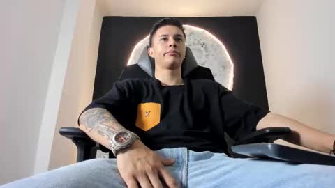 Liam Smith online show from 10-23-25, 12:48