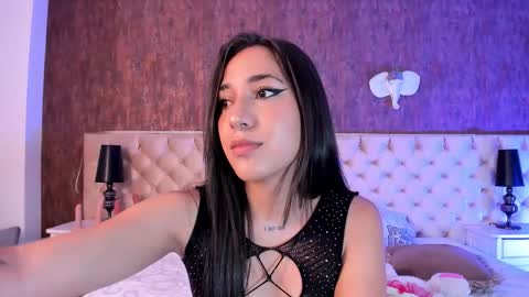 liaa turner  online show from 09-19-25, 08:42