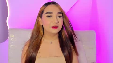 Snapshot of liacampbell__ chatting on 07-10-26, 04:31 La online show from 07-10-26, 04:31