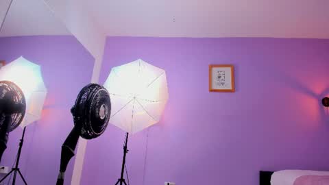 Snapshot of liaconnor chatting on 07-20-26, 06:43 Lia Conor online show from 07-20-26, 06:43