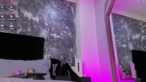 Lia online show from 01-24-25, 05:53