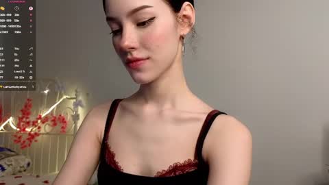 Lia  online show from 07-17-26, 10:00