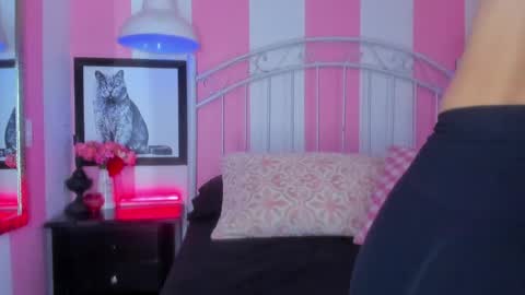 ---Liah--- online show from 04-08-26, 09:15