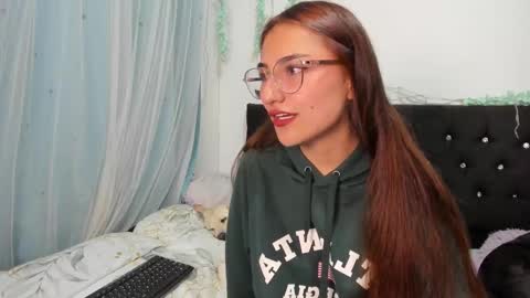 Snapshot of liah_star chatting on 03-17-26, 11:30 Liah online show from 03-17-26, 11:30
