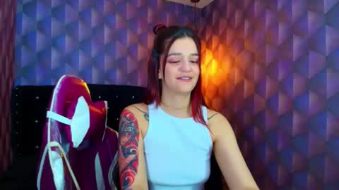  Lia  online show from 10-24-25, 08:38
