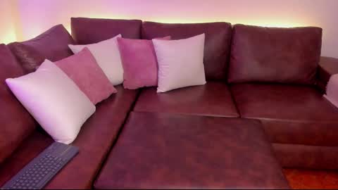 Liah online show from 10-16-25, 02:01