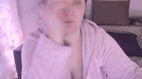 miss Lia  colection for travel online show from 01-26-25, 11:50