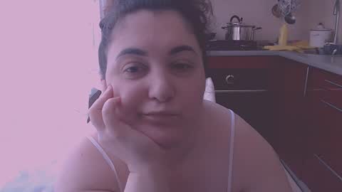 Snapshot of liahsofty chatting on 07-05-26, 11:39 miss Lia colection for travel online show from 07-05-26, 11:39