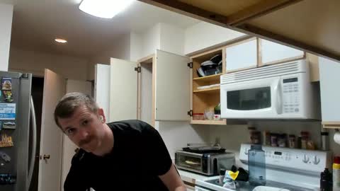 Liam online show from 01-25-25, 12:17