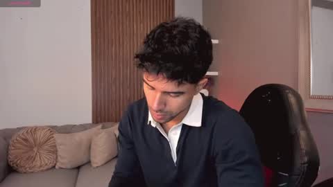 Liam Collins online show from 03-12-25, 11:42