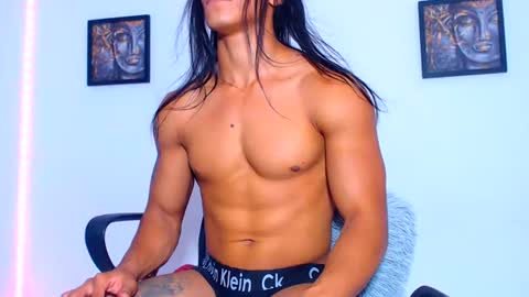 Snapshot of liam_domain chatting on 07-12-26, 05:37 LIAM online show from 07-12-26, 05:37