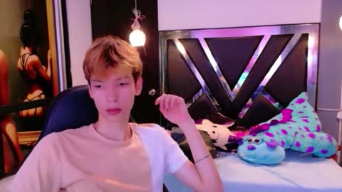 liam_green1 online show from 02-11-26, 12:10