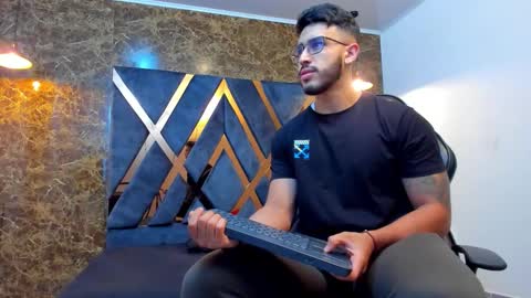 LIAM KLEIN online show from 09-24-25, 11:24